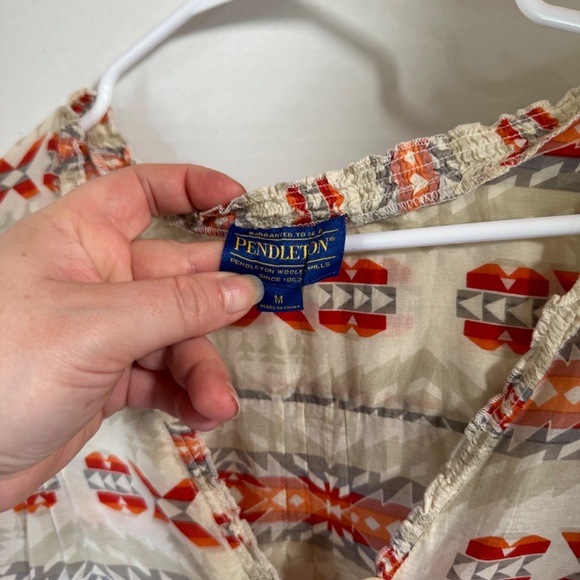Pendleton button up silk blend sheer patterned top size medium - Picture 2 of 5